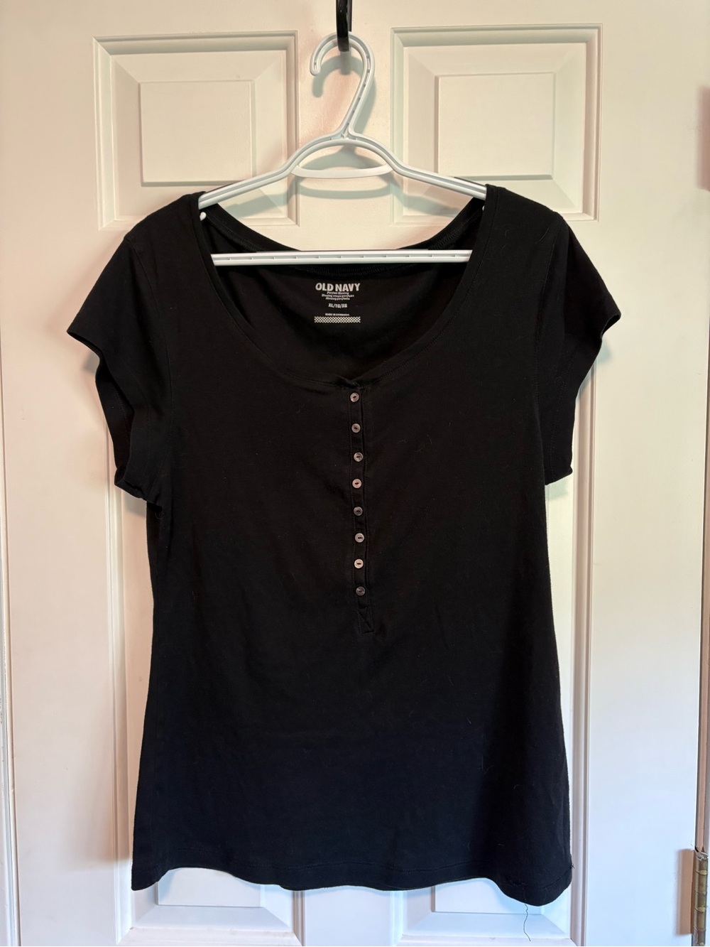 Old Navy Black Short Sleeve Henley Tee